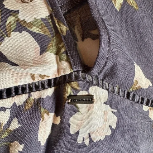 O'Neill flowy Floral Backless Dress - Picture 10 of 11